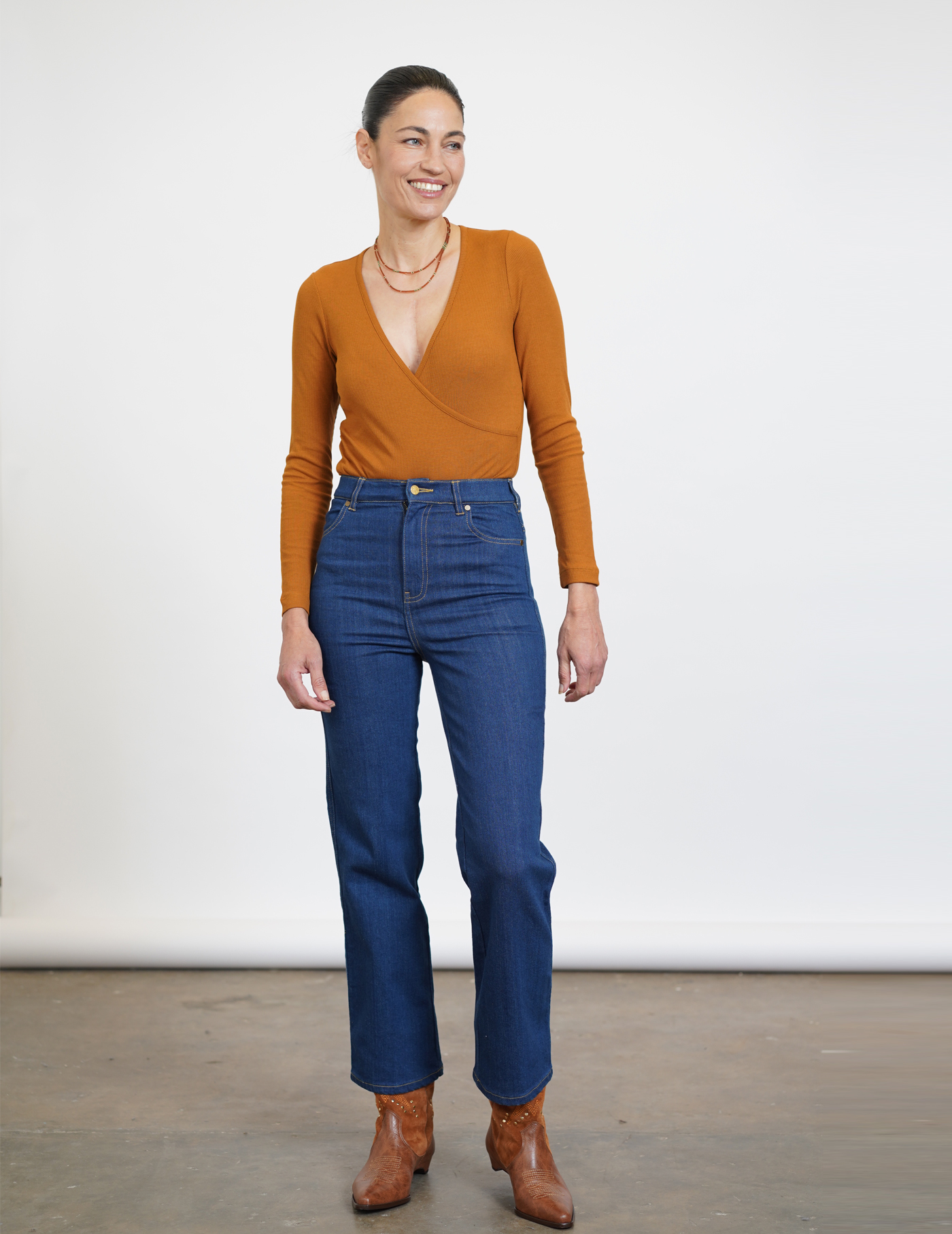 ג'ינס G DENIM גזרה רחבה כחול עמוק – תמונה 3