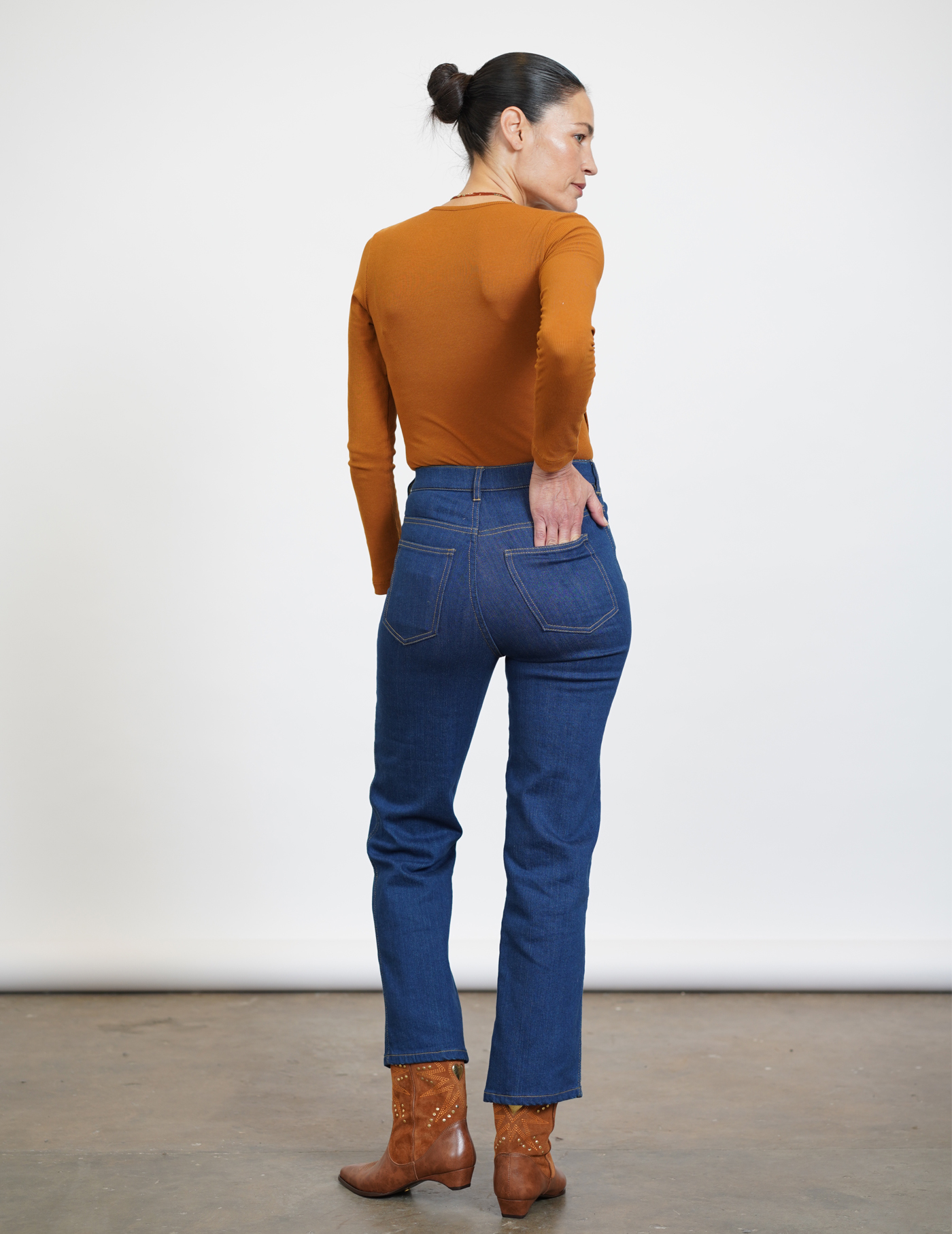 ג'ינס G DENIM גזרה רחבה כחול עמוק – תמונה 4